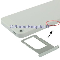 O iPhone 5 A1428, A1429, A1442 tem um slot para cartão SIM prateado - 1.